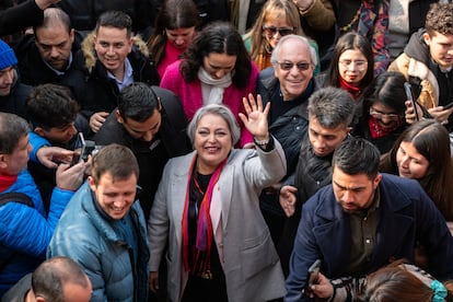 La izquierda chilena elige a la comunista Jeannette Jara para disputar en noviembre la presidencial a una derecha que avanza imparable