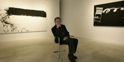 Antoni Tàpies en 2006, durante una exposición de su obra en la galería Soledad Lorenzo de Madrid.