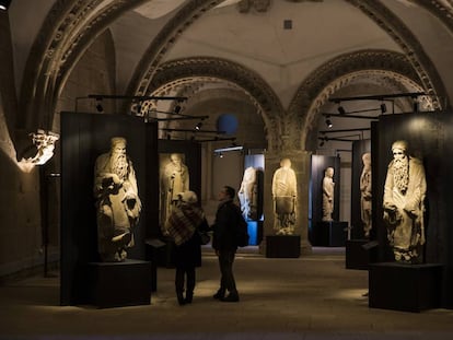 Las esculturas de los profetas en una exposición sobre el Maestro Mateo en el pazo de Xelmírez (Santiago), en septiembre de 2019