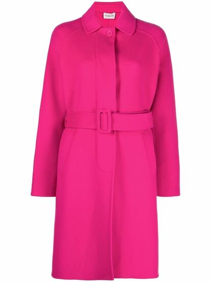 Este abrigo de corte gabardina, en un potente color rosa fucsia de P.A.R.O.S.H. está hecho para acaparar miradas.

848€