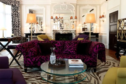 En 2010 Diane von Furstenberg decor varias estancias del este hotel londinense, uno de sus favoritos (y en el que cocina el chef estrella Gordon Ramsey). A la fiesta de inauguracin acudieron invitados de postn como Gwyneth Paltrow, Natalia Vodianova, Christian Louboutin o Valentino. <a href="http://www.claridges.co.uk/page.aspx?id=8424" rel="nofollow" target="_blank">www.claridges.co.uk</a>