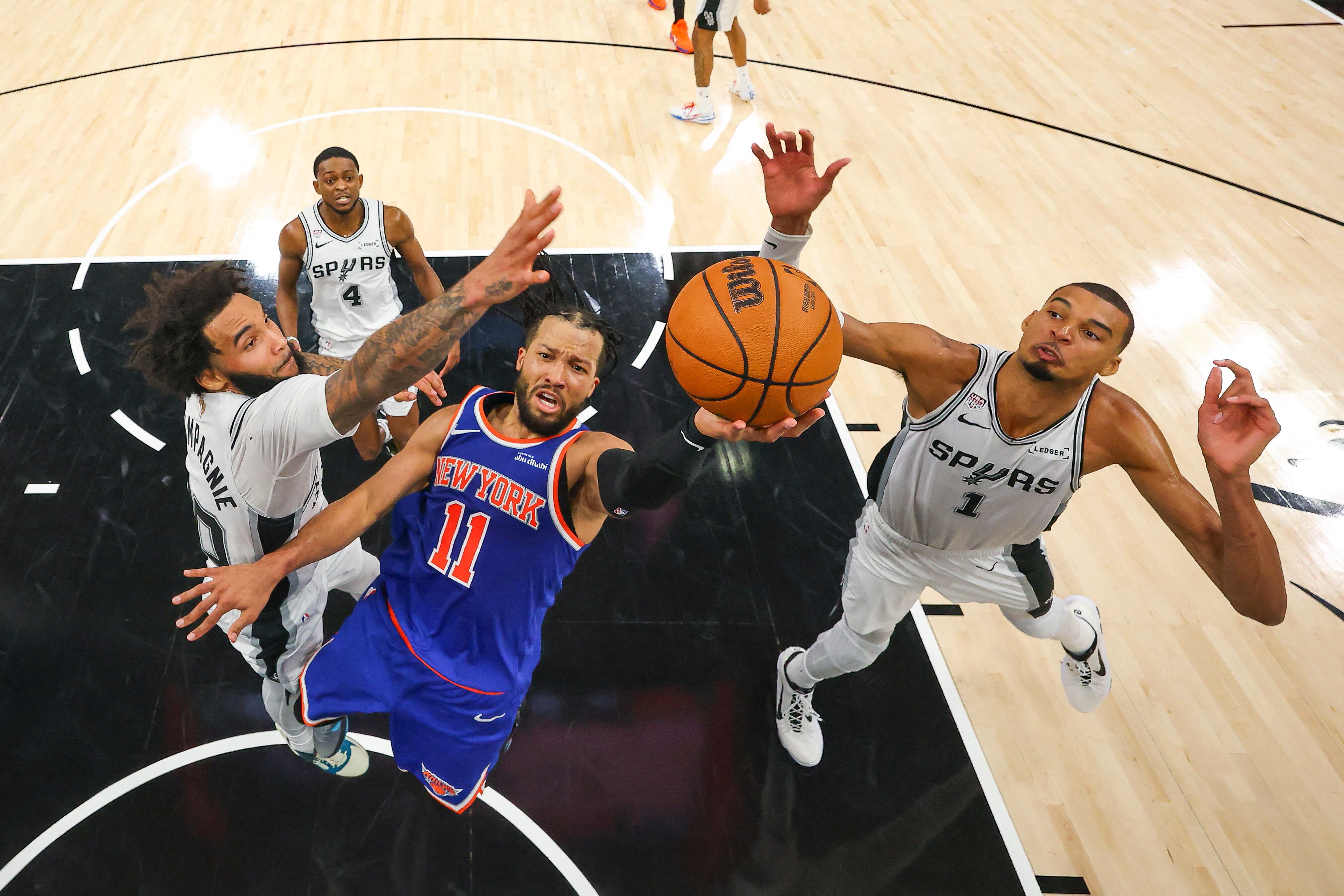 Los Knicks vuelven a ganar a domicilio a los Spurs y ponen distancia en la final de la NBA