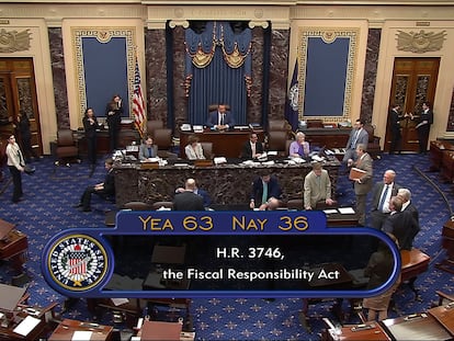 Television screen shot of the Senate showing the result of the vote.