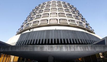 Fachada del edificio del Tribunal Constitucional en Madrid.