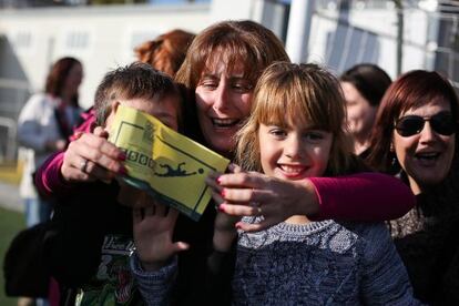 Celebración en el club de futbol La Salle de Premià de Mar (Barcelona).