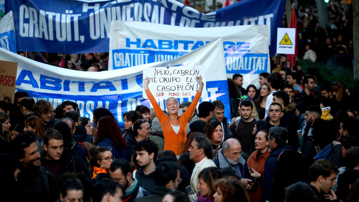 Masiva manifestación por la vivienda en Barcelona que reclama que bajen los precios del alquiler