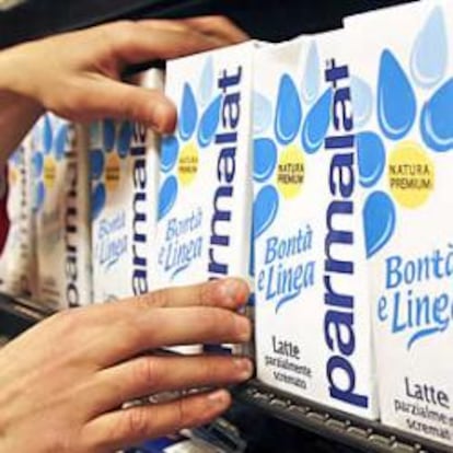 Lactalis anuncia una opa por la totalidad de Parmalat a 2,6 euros