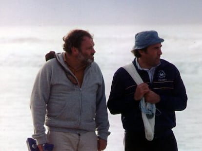 Pablo Carbonell (izquierda) y Pedro Reyes, en la película 'Atún y chocolate'.