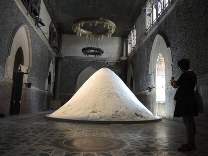 La instalación de Patricia Kaersenhout en el Palazzo Forcella de Seta de Palermo.