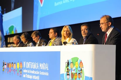 Mesa de apertura de la IV Conferencia mundial sobre la erradicaci&oacute;n sostenida del trabajo infantil.