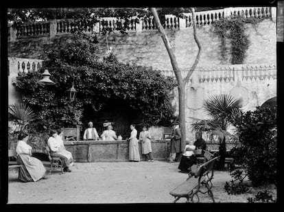 La Font del Gat, en una imatge de 1930.