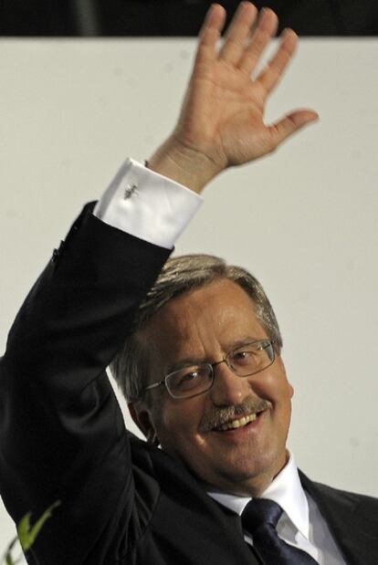 Bronislaw Komorowski, el domingo por la noche en Varsovia.