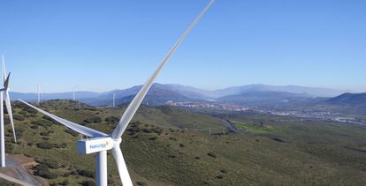 Un aerogenerador del parque eólico Merengue, en Extremadura. 