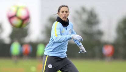 Carli Llyod, la mejor jugadora del mundo, en un entrenamiento del City. 