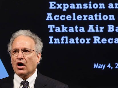 Mark Rosekind, de la administración de Tráfico de Estaos Unidos, anuncia la retirada de los airbag de Takata.