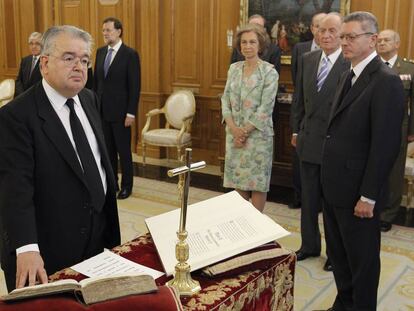 Juan Jos&eacute; Gonz&aacute;lez Rivas en el acto en el que tom&oacute; posesi&oacute;n como magistrado del Constitucional, en noviembre de 2012. 