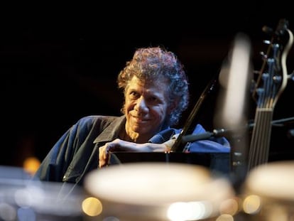 El m&uacute;sico Chick Corea en una actuaci&oacute;n con The Vigil en 2014.