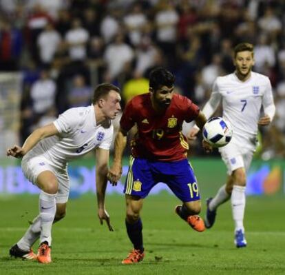 Costa en el amistoso ante Inglaterra en 2015.