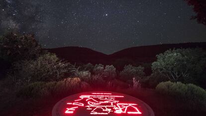 El mirador estelar de Helechosa de los Montes, en la reserva de la biosfera de la Siberia Extremeña (Badajoz).