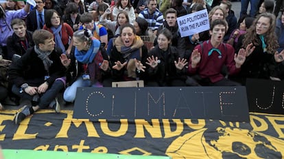 Jóvenes y adolescentes, activistas de Fridays for Future durante la Cumbre del Clima de Madrid. 