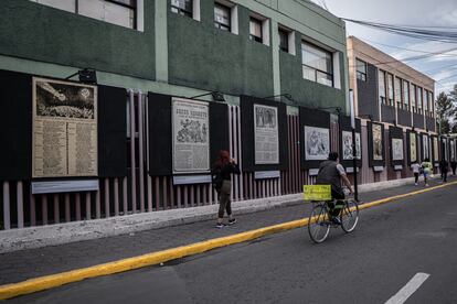 La calle Ayuntamiento alberga la exposición de José Guadalupe Posada
