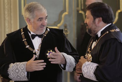 El magistrado Cándido Conde-Pumpido y el exministro de Justicia Francisco Caamaño en el acto de apertura del Año Judicial 2019.