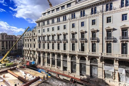 Obras del complejo Canalejas en la calle Sevilla.