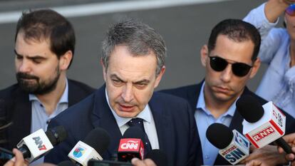 Former Spanish Prime Minister José Luis Rodríguez Zapatero talks to the media before attending Venezuela’s government and opposition coalition meeting in Santo Domingo.