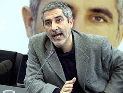Gaspar Llamazares, durante la conferencia que pronunció ayer en la Universidad de Murcia.
