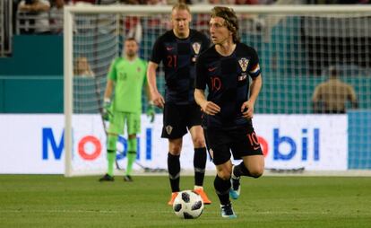 Modric, durante un amistoso contra Perú.