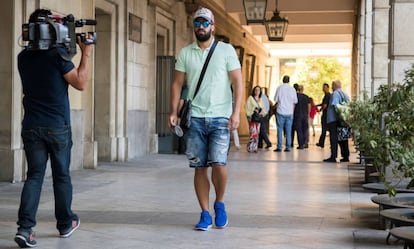 Antonio Manuel Guerrero Escudero, a su llegada al juzgado de Sevilla para firmar el pasado día 18.