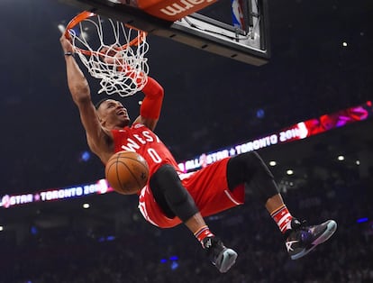 Feb 14, 2016; Toronto, Ontario, CAN; Western Conference guard Russell Westbrook of the Oklahoma City Thunder (0) dunks in the first half of the NBA All Star Game at Air Canada Centre. Mandatory Credit: Bob Donnan-USA TODAY Sports