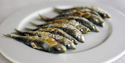 Sardinas en espeto de un chiringuito de Marbella en 2012.