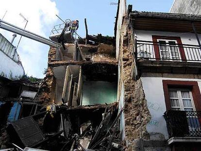 Un edificio se desploma en el centro de A Coruña