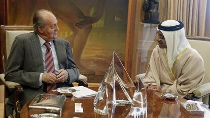 El rey emérito se reúne con el ministro de Emiratos Árabes.