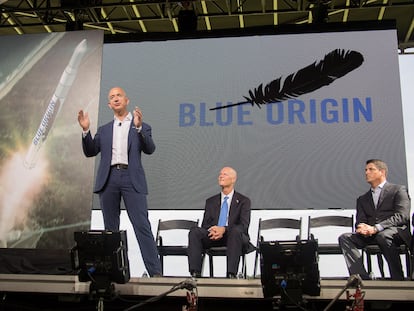 El fundador de Amazon y Blue Origin, Jeff Bezos, en septiembre, en Florida.
