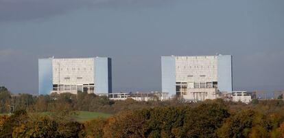 Las viejas centrales de Hinkley Point que ser&aacute;n sustituidas.