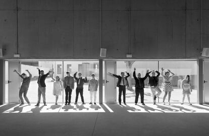 Protagonistas de la asociación Down Coruña del proyecto fotográfico Bailamos bajo la lluvia