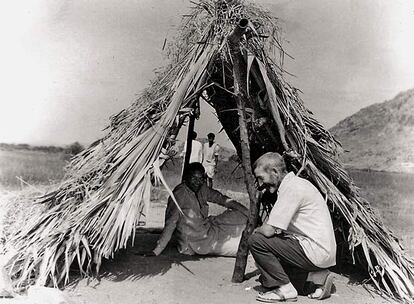 En 1969 comienza el proyecto de Ferrer en Anantapur, en el sureste de India. Vicente Ferrer era el visionario. Su esposa, Anna, aporta el sentido prctico