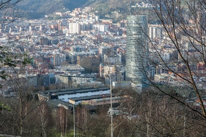 Instalaciones del colegio Jesús Maria desde el monte Artxanda, en Bilbao.