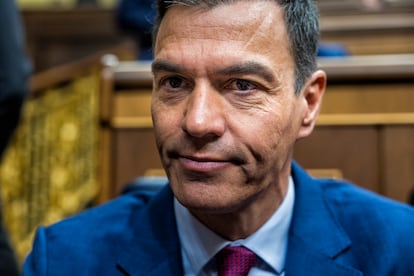 El presidente del Gobierno, Pedro Sánchez, el 24 de abril en la sesión de control al Gobierno en el Congreso, horas antes de difundir su carta a la ciudadanía en la que anunciaba un periodo de reflexión de cinco días tras la imputación de su mujer, Begoña Gómez. 