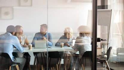 Qué hacer (y qué no) para que las reuniones de trabajo, presenciales y en línea, sean efectivas