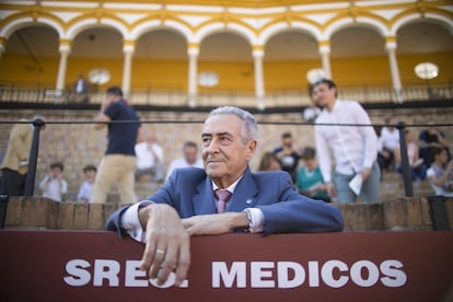 Ramón Vila, en el burladero de los médicos de la Maestranza, el pasado 6 de mayo.