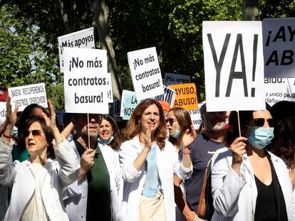 Manifestación de sanitarios en el primer día de huelga en Madrid.