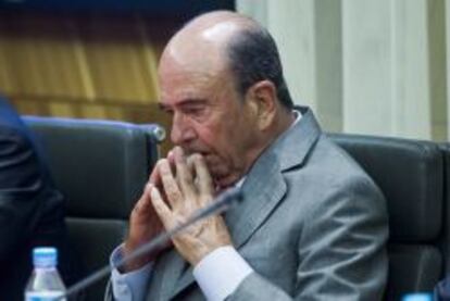 El presidente del Banco Santander, Emilio Bot&iacute;n particip&oacute; hoy en la entrega al profesor de Econom&iacute;a de la Universidad de Stanford Nicholas Bloom del Premio Bern&aacute;cer de Econom&iacute;a 2012. 