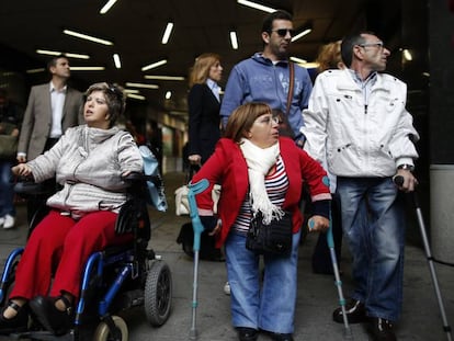 Algunos afectados por la talidomida durante el juicio que se celebr&oacute; en Madrid en 2013.