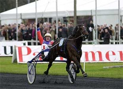CARRERAS DE CABALLOS: <i>Varenne </i>gana el Gran Premio de América el pasado 27 de junio conducido por Giampaolo Minnnuci.