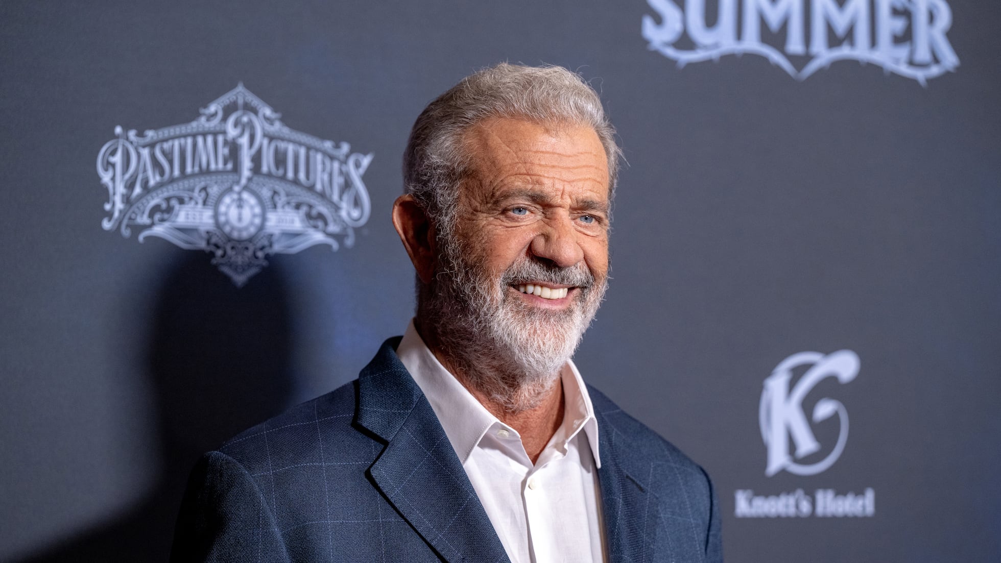 Violencia machista, negacionismo y antisemitismo: Mel Gibson resiste pese a sus escándalos | Cultura | EL PAÍS
