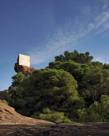 La ermita de la Mare de Déu de la Roca.