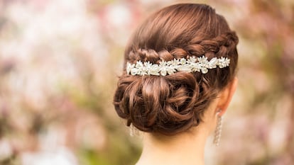 Algunos modelos cuentan con formas de ramas naturales, aportando un look sencillo y al mismo tiempo lleno de glamour .GETTY IMAGES.